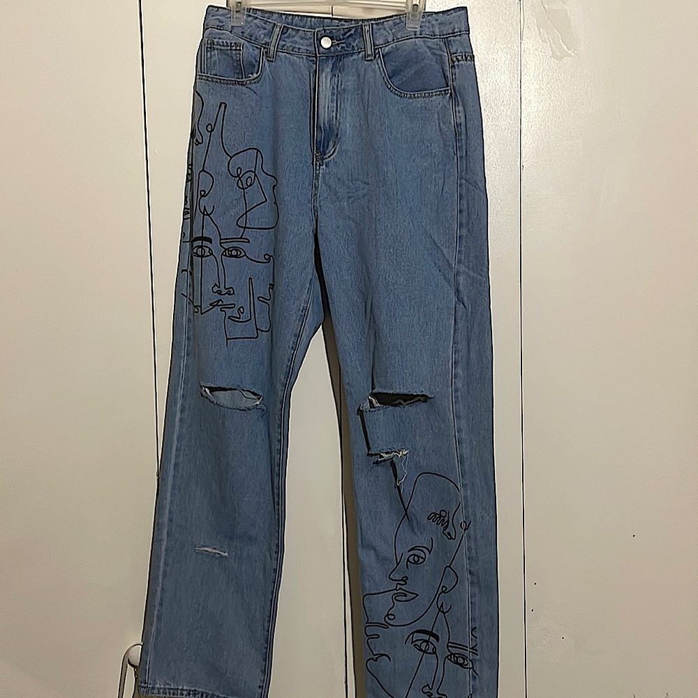Fine Line Art ripped jeans